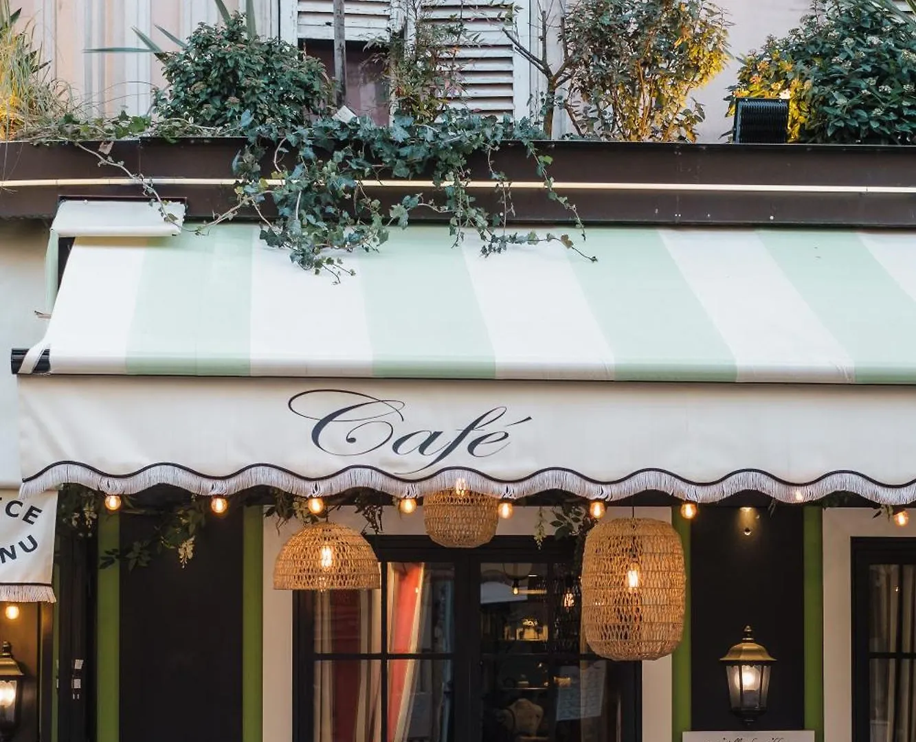 Veeve - Montmartre Dreams Apartment Paris